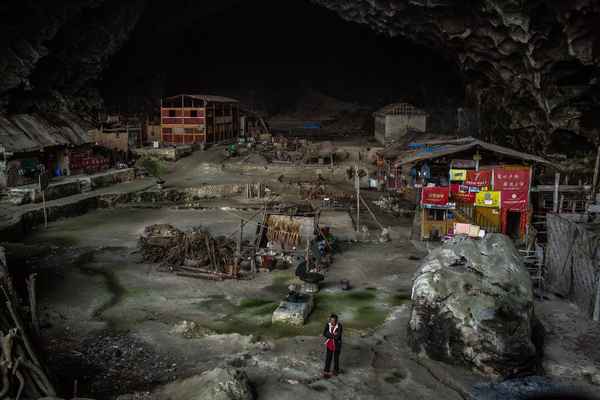 Чжундун - единственное в мире поселение в пещере  