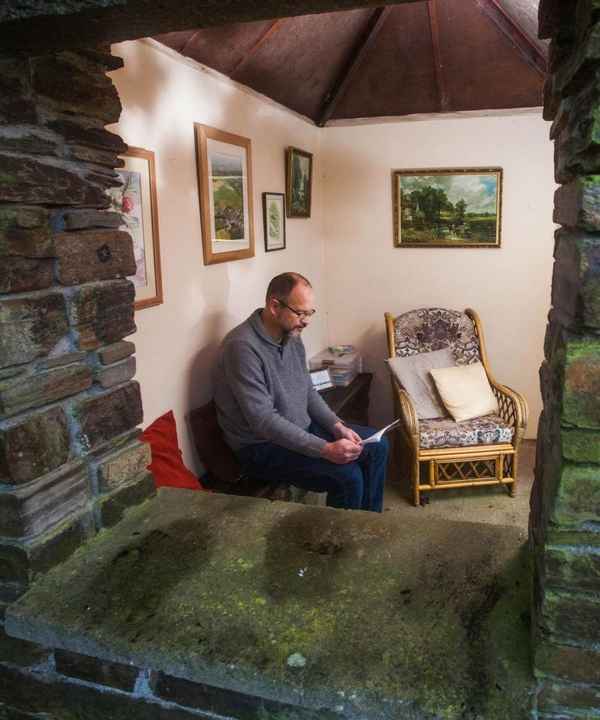 В Уэлхэмптоне неизвестный создал самую уютную остановку в мире  