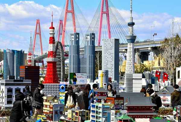 Legoland - парк развлечений с копиями мировых достопримечательностей из Lego  