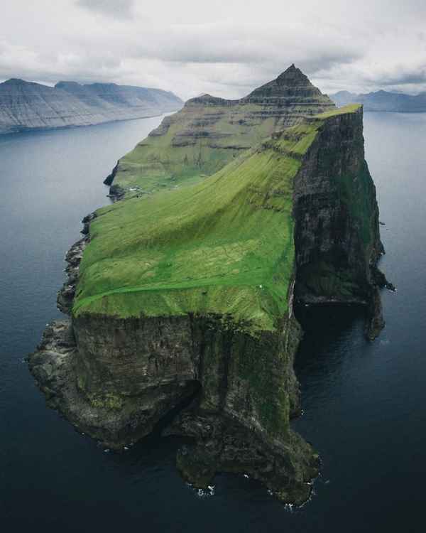 Фотограф Мерлин Кафка показал красоты Фарерских островов  