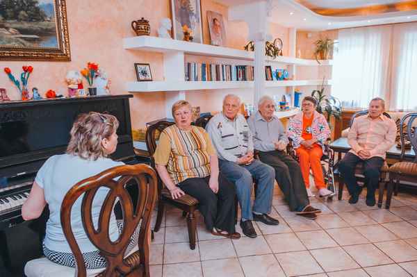 Проживание в частном доме для престарелых: цена вопроса  